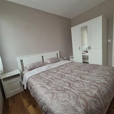 Apartment у дома